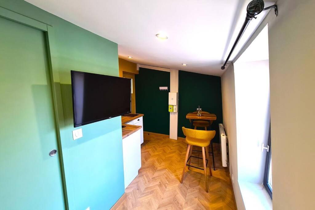 דירות Le Cocon Valenciennois - Hypercentre - Netflix - Toutes Chaines Tv - Vieux ואלנסיין מראה חיצוני תמונה
